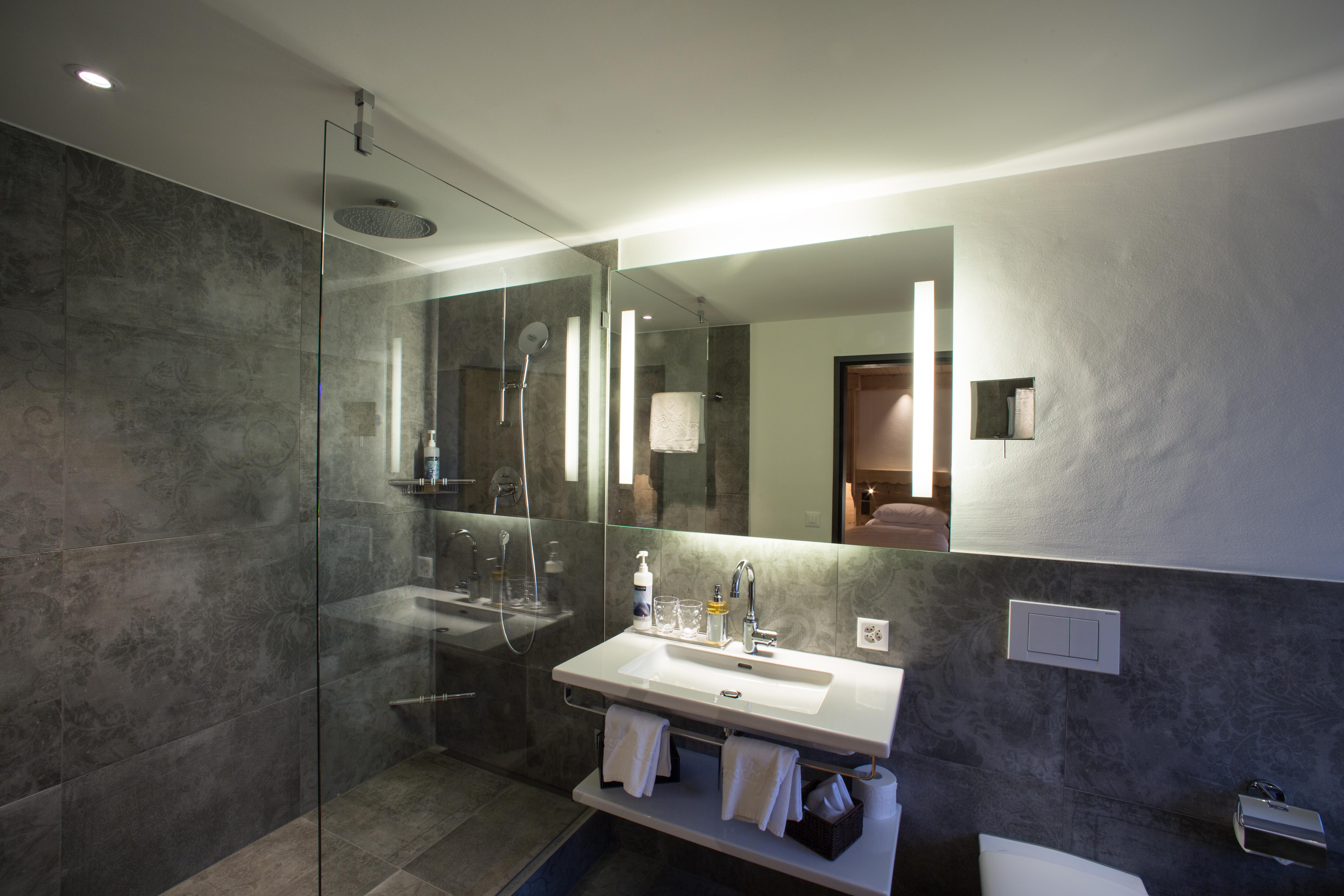 Bernerhof Swiss Quality Hotel גשטאט מראה חיצוני תמונה